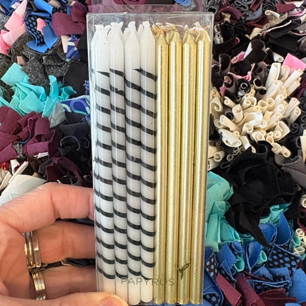 🆕Papyrus Striped And Gold Cake Candles